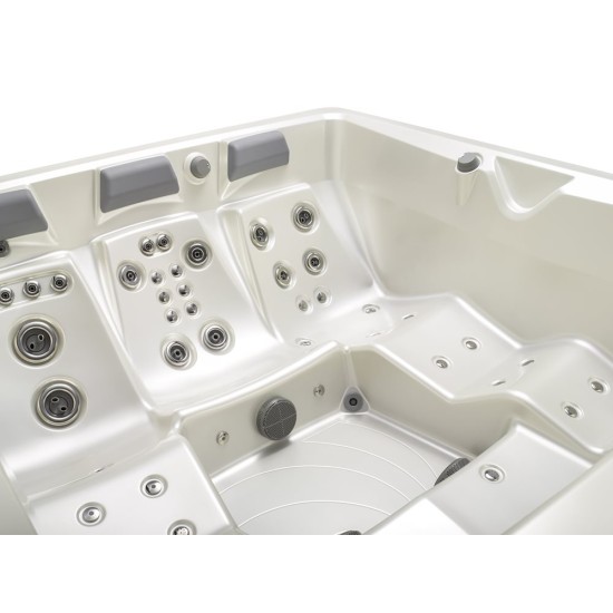 PERSEA USSPA Jacuzzi exterior (5 pers.)