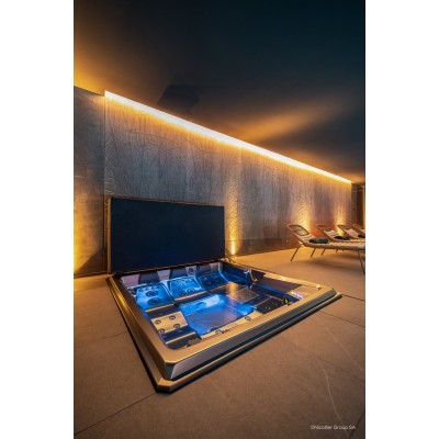 PERSEA USSPA Jacuzzi exterior (5 pers.) PERSEA USSPA Jacuzzi exterior (5 pers.)