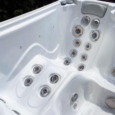 MANHATTAN Jacuzzi Spa Exterior (3 pers.)