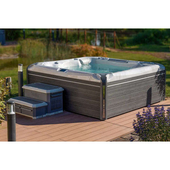 EVEREST Jacuzzi Spa Exterior (5 pers.) EVEREST Jacuzzi Spa Exterior (5 pers.)