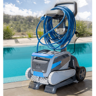 Robot curatare piscina - Dolphin M700 Robot curatare piscina - Dolphin M700